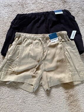 Old Navy Women’s Drawstring Utility Shorts - Black & Khaki